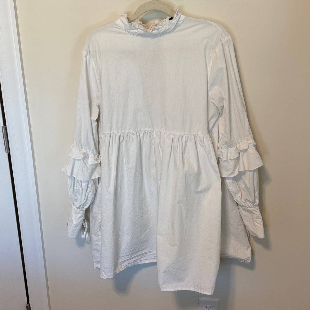 PrettyLittleThing Women’s White Baby Doll Smock with Ruffles Dress / Size 12